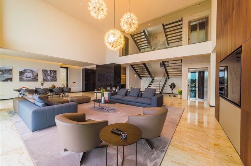 Luxury 7 Bedroom Dubrovnik Beachfront Villa with Infinity Pool, Sleeps 14