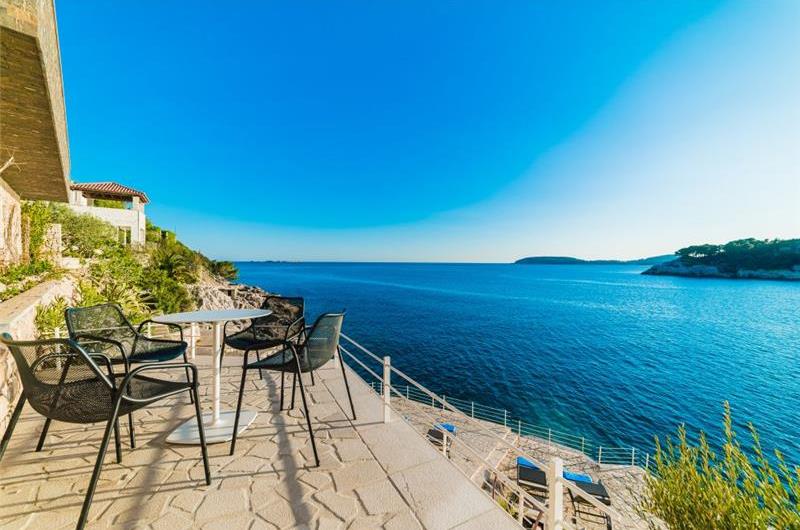 Luxury 7 Bedroom Dubrovnik Beachfront Villa with Infinity Pool, Sleeps 14