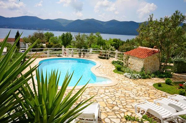 4 Bedroom Villa with Pool in Viganj near Orebic, Sleeps 8-10