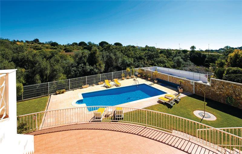 7 Bedroom Villa with Pool near Albufeira, Sleeps 14