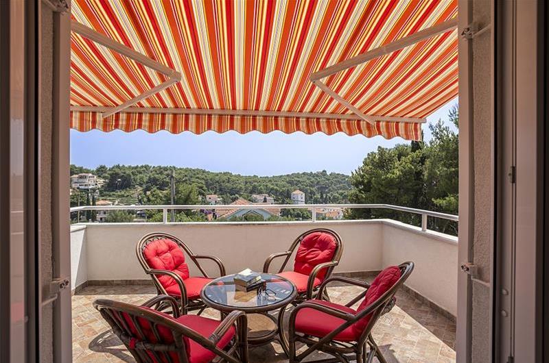 3 Bedroom House with Pool on Solta, Sleeps 6