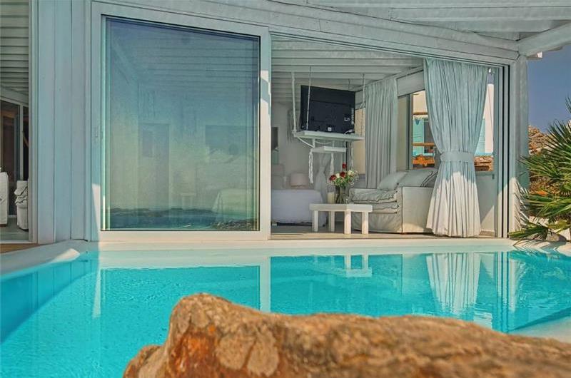 1 Bedroom Villa with Infinity Pool in Fanari on Mykonos, Sleeps 2