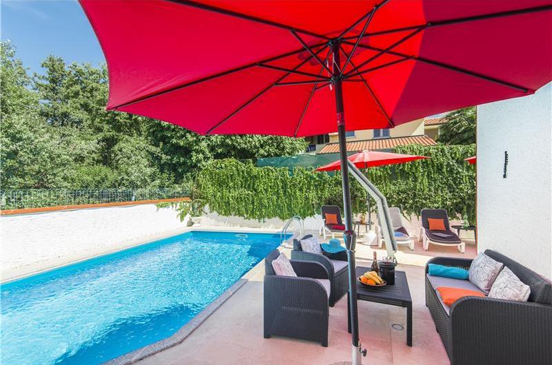 4 Bedroom Villa with Pool and Annex near Porec, Sleeps 8
