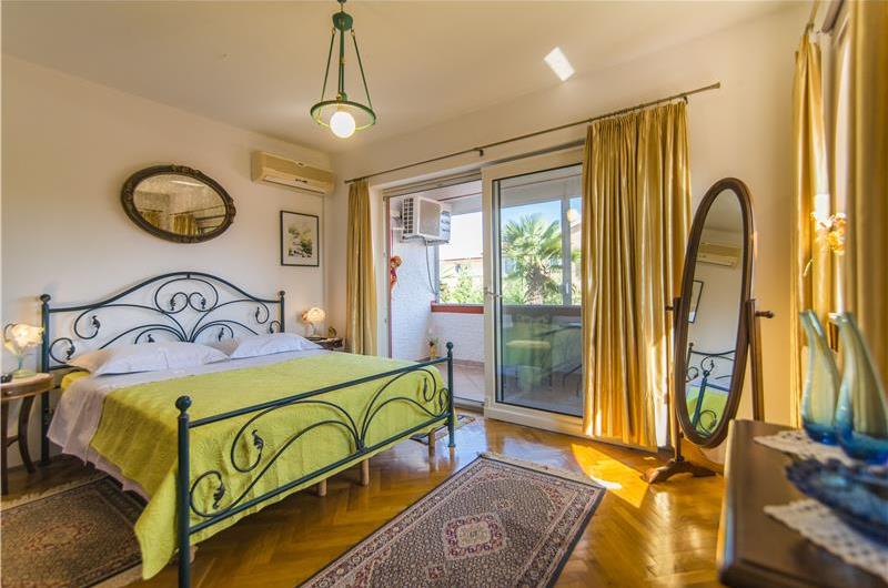 4 Bedroom Villa with Pool and Annex near Porec, Sleeps 8