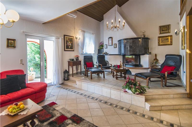 4 Bedroom Villa with Pool and Annex near Porec, Sleeps 8