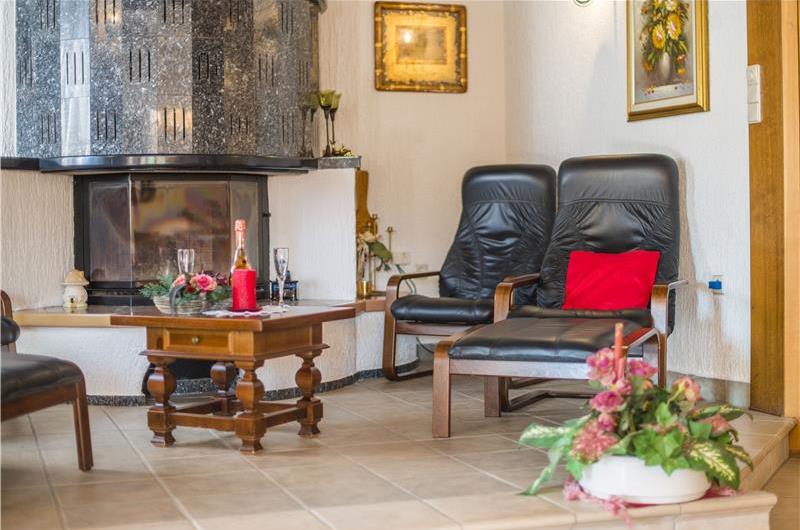 4 Bedroom Villa with Pool and Annex near Porec, Sleeps 8