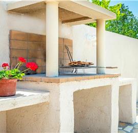 3 Bedroom Villa with Pool in Acharavi on Corfu, Sleeps 6-8