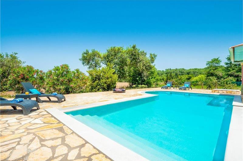 3 Bedroom Villa with Pool in Acharavi on Corfu, Sleeps 6-8