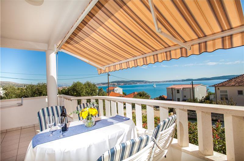 A Selection of 4x 1-Bedroom Apartments and 4x Studio Apartments near Trogir, Sleeps 2-3