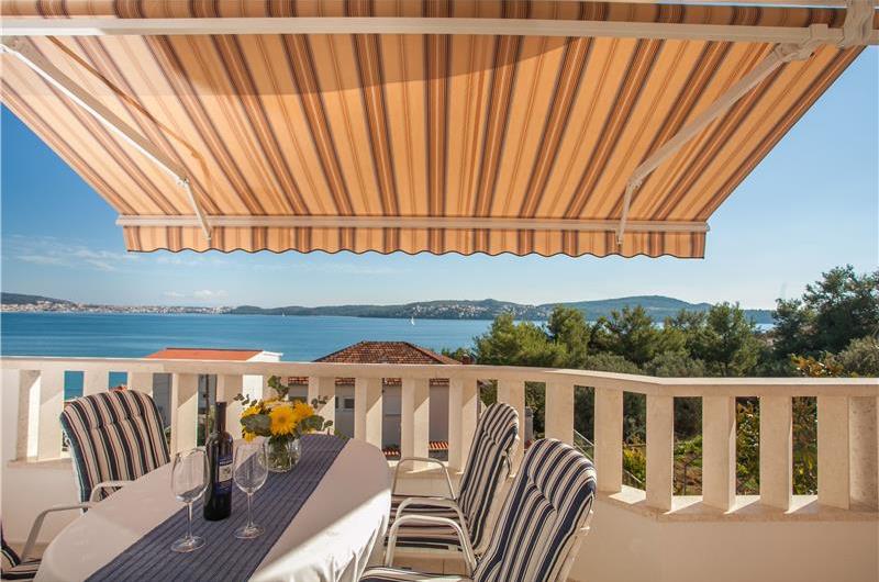 A Selection of 4x 1-Bedroom Apartments and 4x Studio Apartments near Trogir, Sleeps 2-3