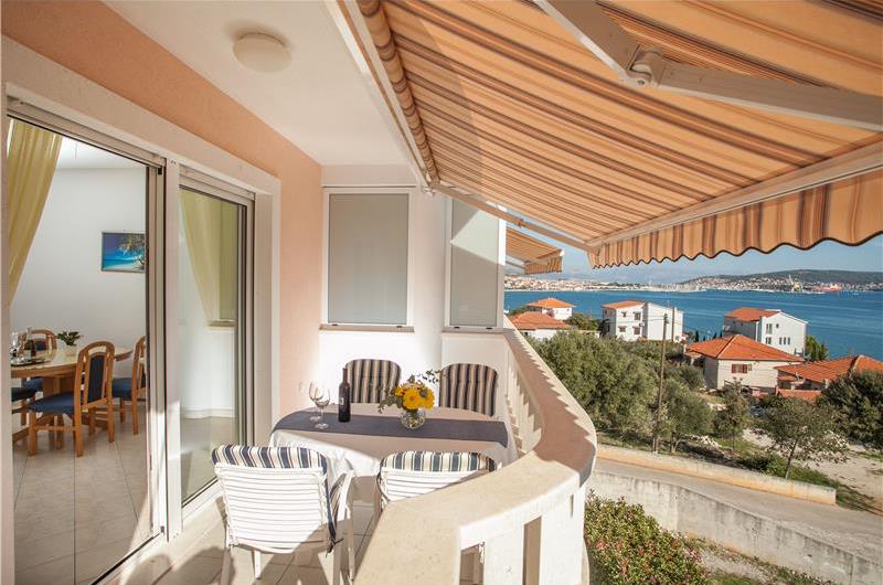 A Selection of 4x 1-Bedroom Apartments and 4x Studio Apartments near Trogir, Sleeps 2-3