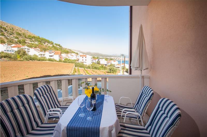 A Selection of 4x 1-Bedroom Apartments and 4x Studio Apartments near Trogir, Sleeps 2-3