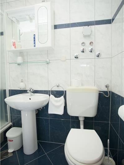 A Selection of 4x 1-Bedroom Apartments and 4x Studio Apartments near Trogir, Sleeps 2-3