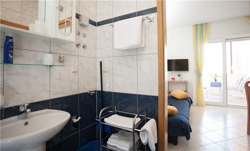 A Selection of 4x 1-Bedroom Apartments and 4x Studio Apartments near Trogir, Sleeps 2-3