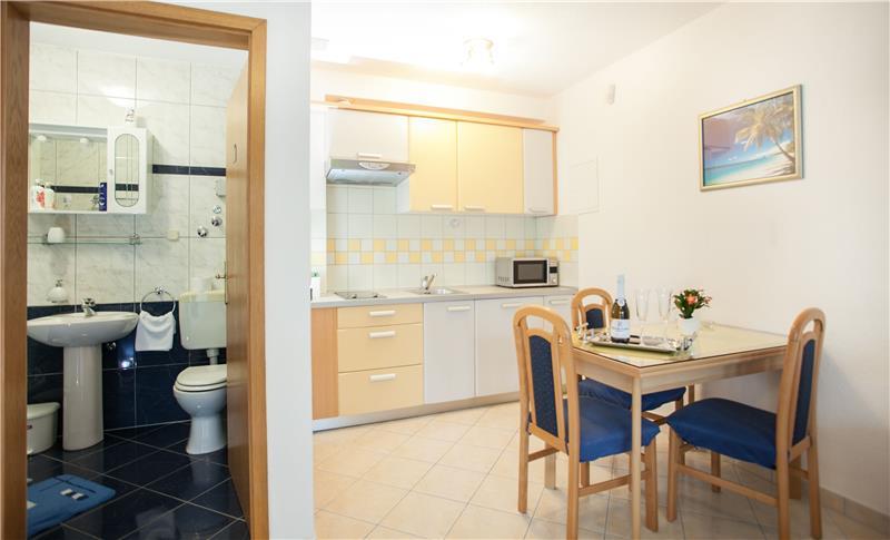 A Selection of 4x 1-Bedroom Apartments and 4x Studio Apartments near Trogir, Sleeps 2-3