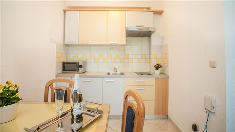 A Selection of 4x 1-Bedroom Apartments and 4x Studio Apartments near Trogir, Sleeps 2-3