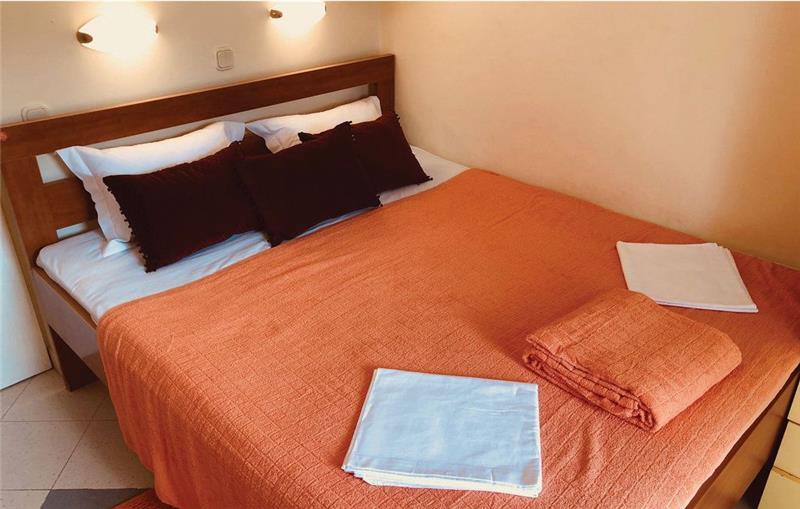 6 Bedroom Villa with Sea View near Jelsa, Hvar Island, Sleeps 12
