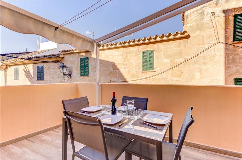 3-Bedroom Townhouse with Rooftop Terrace in Alcudia, Mallorca, Sleeps 6