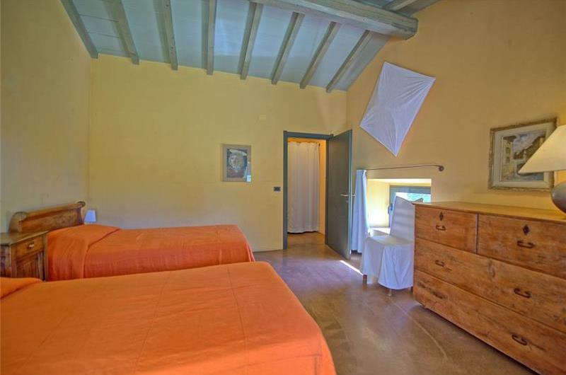 7 Bedroom Tuscan Villa with Pool near Sarteano, Sleeps 14
