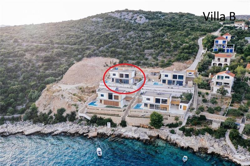 2 x 3 Bedroom Villa with Pool and Sea View near Trogir, Sleeps 6-7