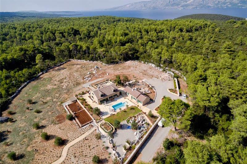 5 Bedroom Villa with Pool near Stari Grad, Hvar Island Sleeps 12 