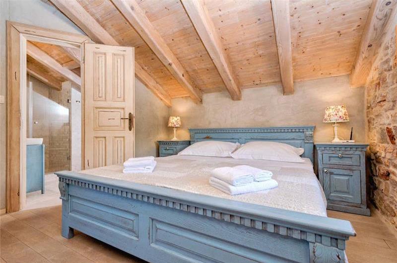 5 Bedroom Villa with Pool near Stari Grad, Hvar Island Sleeps 12 