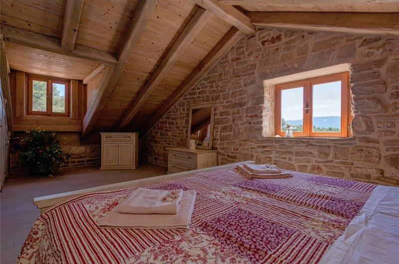 5 Bedroom Villa with Pool near Stari Grad, Hvar Island Sleeps 12 