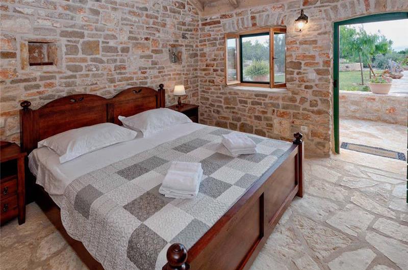 5 Bedroom Villa with Pool near Stari Grad, Hvar Island Sleeps 12 