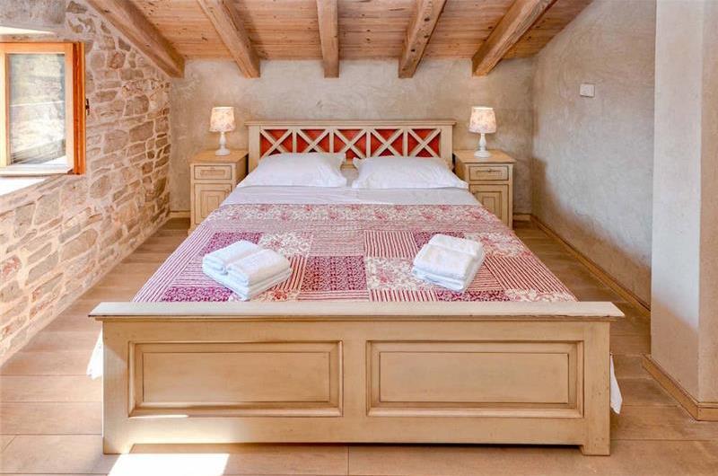 5 Bedroom Villa with Pool near Stari Grad, Hvar Island Sleeps 12 