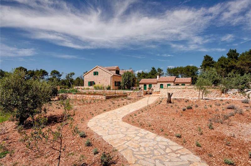 5 Bedroom Villa with Pool near Stari Grad, Hvar Island Sleeps 12 