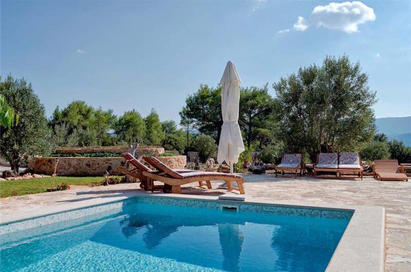 5 Bedroom Villa with Pool near Stari Grad, Hvar Island Sleeps 12 