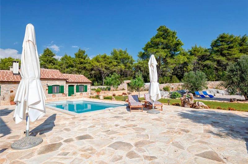 5 Bedroom Villa with Pool near Stari Grad, Hvar Island Sleeps 12 