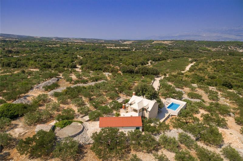 2 Bedroom Villa on Brac Island with Pool, Sleeps 5 