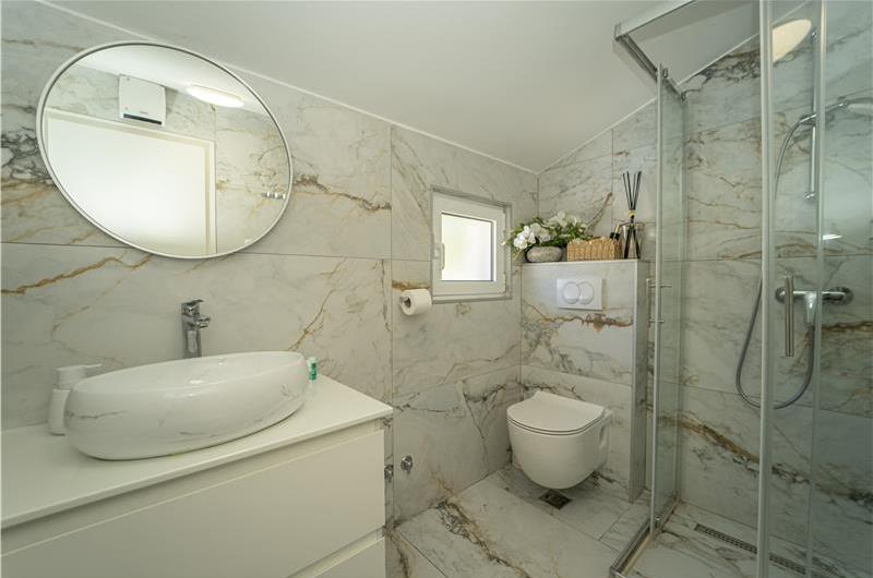 6 Bedroom Beachfront Villa with Heated Pool near Vela Luka on Korcula Island, Sleep 12
