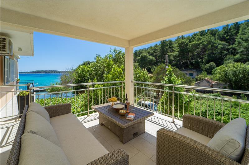 6 Bedroom Beachfront Villa with Heated Pool near Vela Luka on Korcula Island, Sleep 12