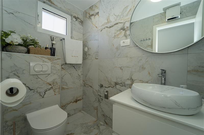 6 Bedroom Beachfront Villa with Heated Pool near Vela Luka on Korcula Island, Sleep 12