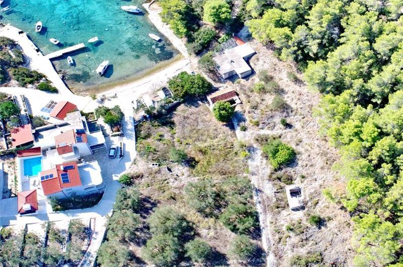6 Bedroom Beachfront Villa with Heated Pool near Vela Luka on Korcula Island, Sleep 12
