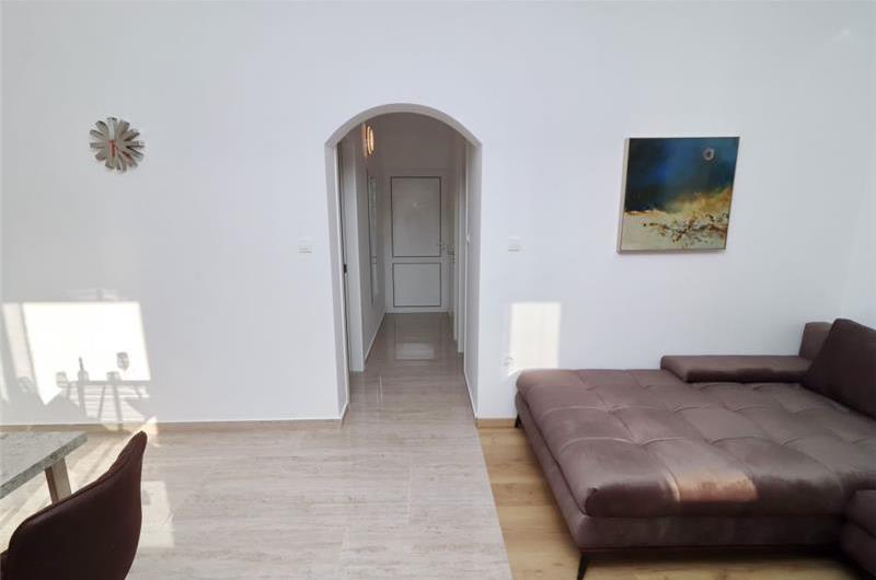 6 Bedroom Beachfront Villa with Heated Pool near Vela Luka on Korcula Island, Sleep 12