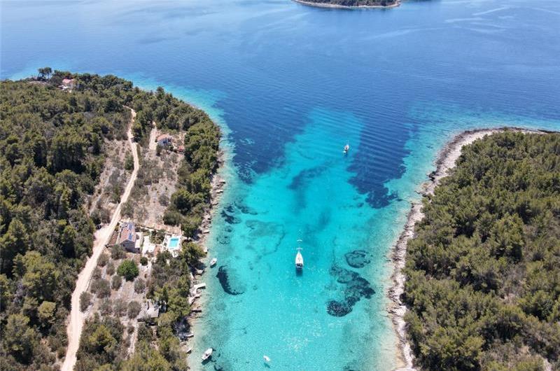 6 Bedroom Beachfront Villa with Heated Pool near Vela Luka on Korcula Island, Sleep 12