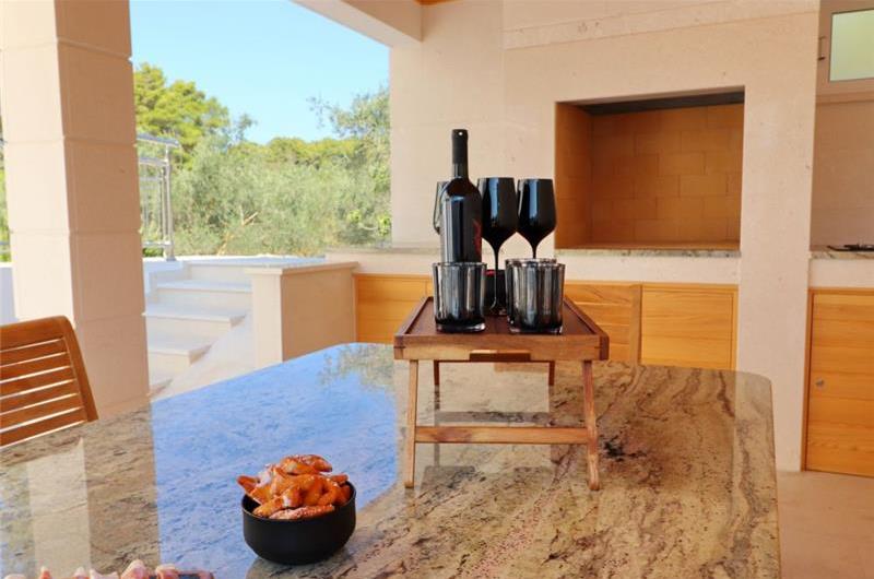 6 Bedroom Beachfront Villa with Heated Pool near Vela Luka on Korcula Island, Sleep 12