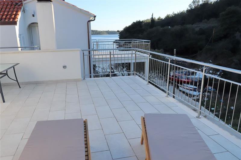 6 Bedroom Beachfront Villa with Heated Pool near Vela Luka on Korcula Island, Sleep 12
