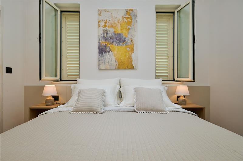 5 Bedroom Villa with Heated Pool near Dubrovnik City, Sleeps 10