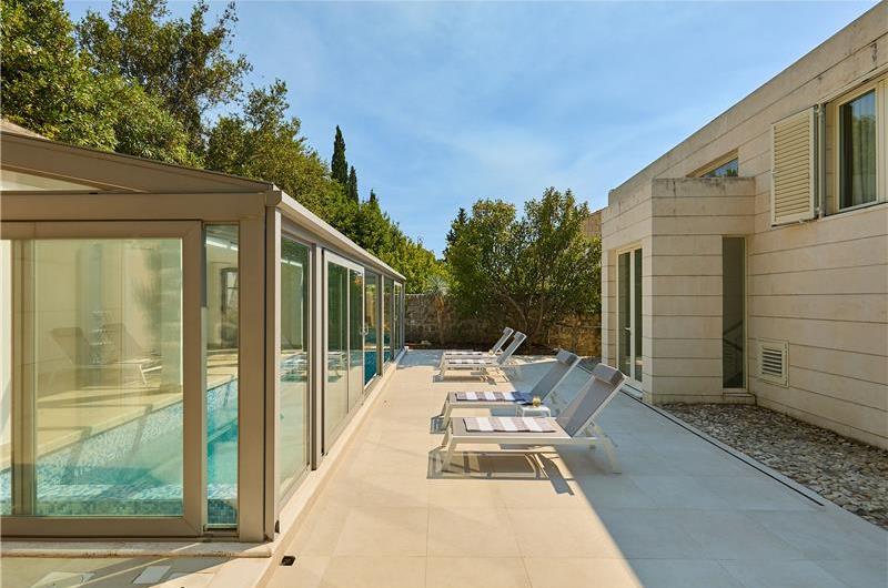 5 Bedroom Villa with Heated Pool near Dubrovnik City, Sleeps 10