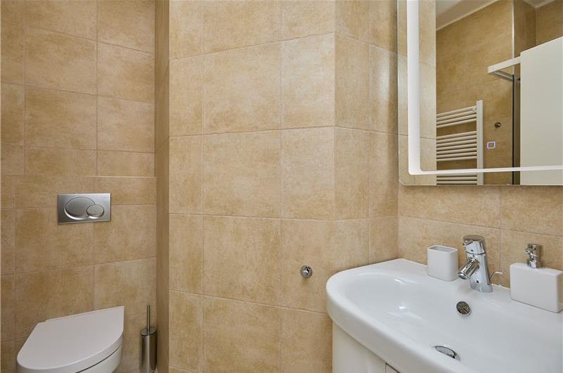 5 Bedroom Villa with Heated Pool near Dubrovnik City, Sleeps 10