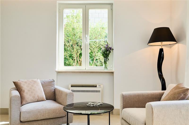 5 Bedroom Villa with Heated Pool near Dubrovnik City, Sleeps 10