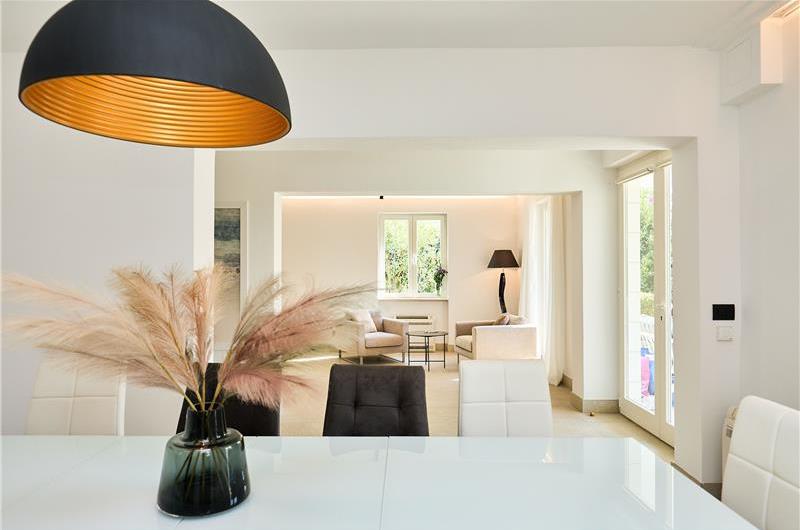 5 Bedroom Villa with Heated Pool near Dubrovnik City, Sleeps 10