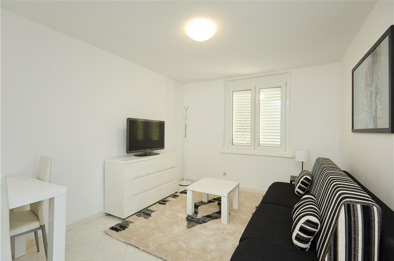 5 Bedroom Villa with Heated Pool near Dubrovnik City, Sleeps 10