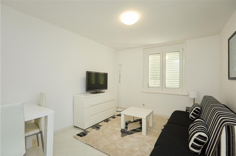 5 Bedroom Villa with Heated Pool near Dubrovnik City, Sleeps 10