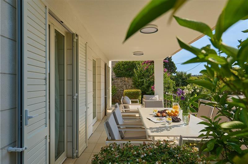 5 Bedroom Villa with Heated Pool near Dubrovnik City, Sleeps 10
