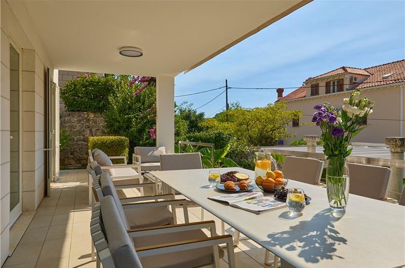 5 Bedroom Villa with Heated Pool near Dubrovnik City, Sleeps 10